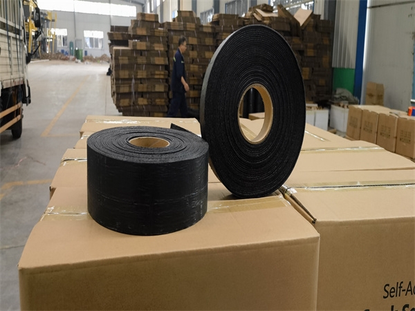 灌縫膠粘度高對(duì)路面維護(hù)還有什么好處?